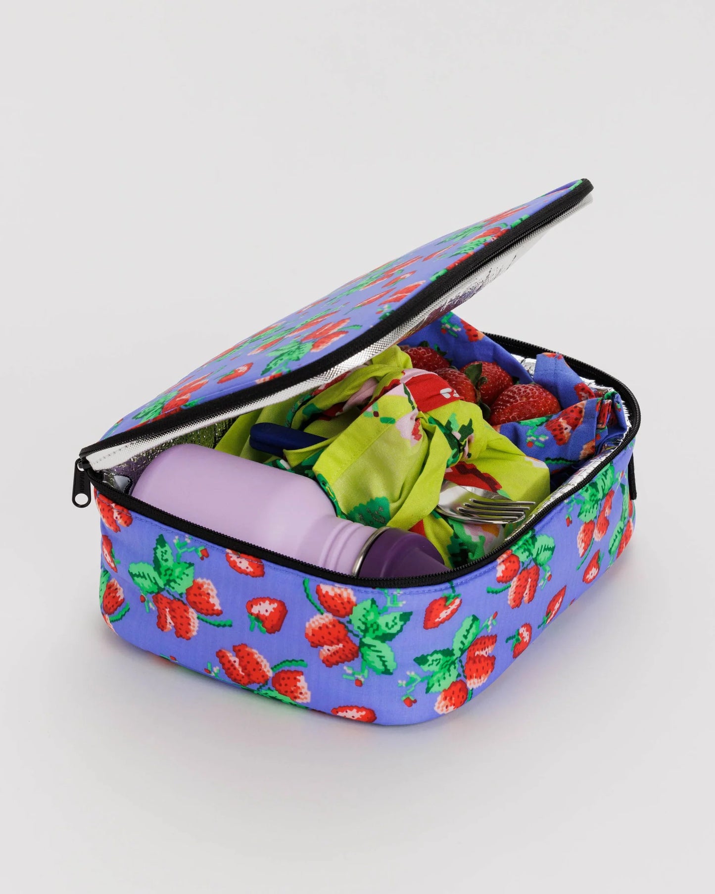 BAGGU Puffy Lunch Bag - Strawberry Needlepoint